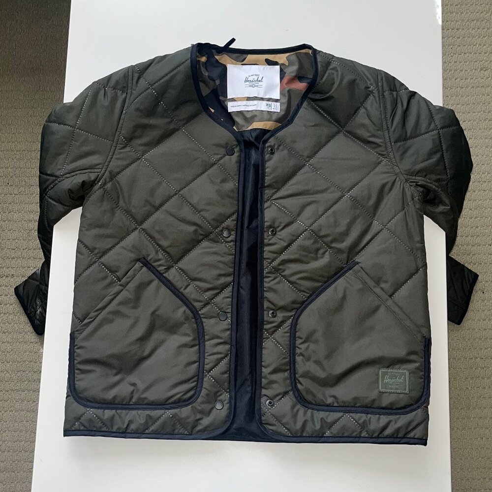 Herschel Supply Co. Sonic Quilted Jacket in Green | Size XS